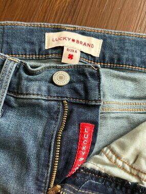 Lucky Brand Distressed Skinny Jeans Y2K Grunge Clean Girl Denim size 8 w066